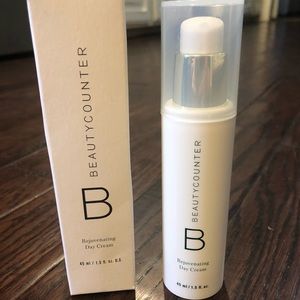Beautycounter Rejuvenating Day Cream